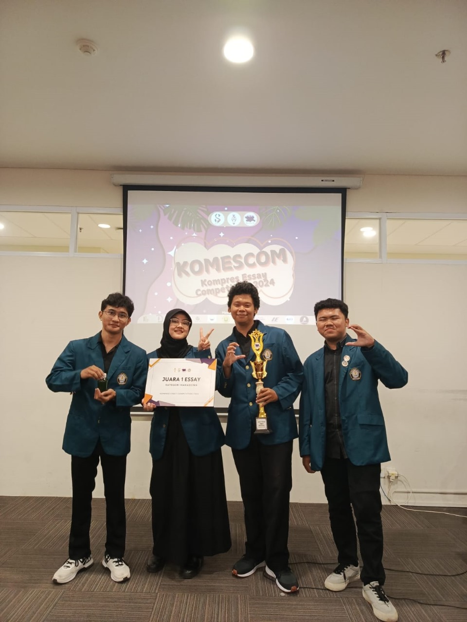 Mahasiswa Bioteknologi Menangkan Kompres Essay Competition 2024