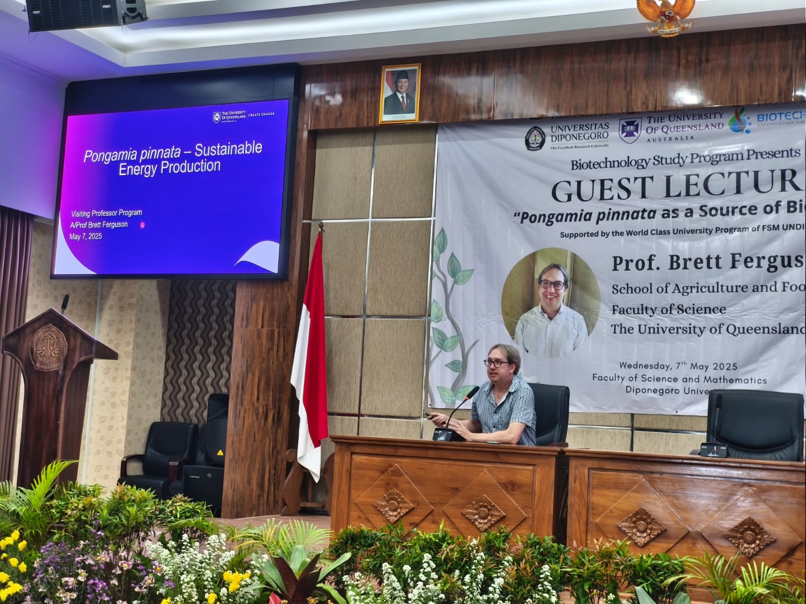 Guest Lecture: Prof. Brett Ferguson Paparkan Potensi Pongamia pinnata sebagai Sumber Biofuel Masa Depan