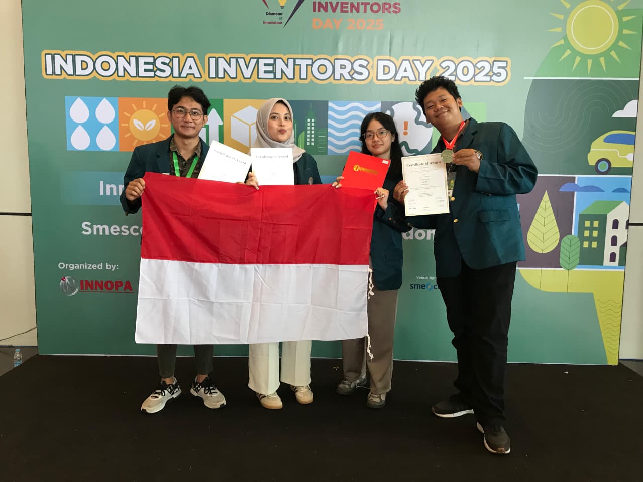 Mahasiswa Bioteknologi UNDIP Raih Silver Medal di WINTEX 2025 dengan Inovasi Teknologi Carbon Capture Berbasis Mikroalga