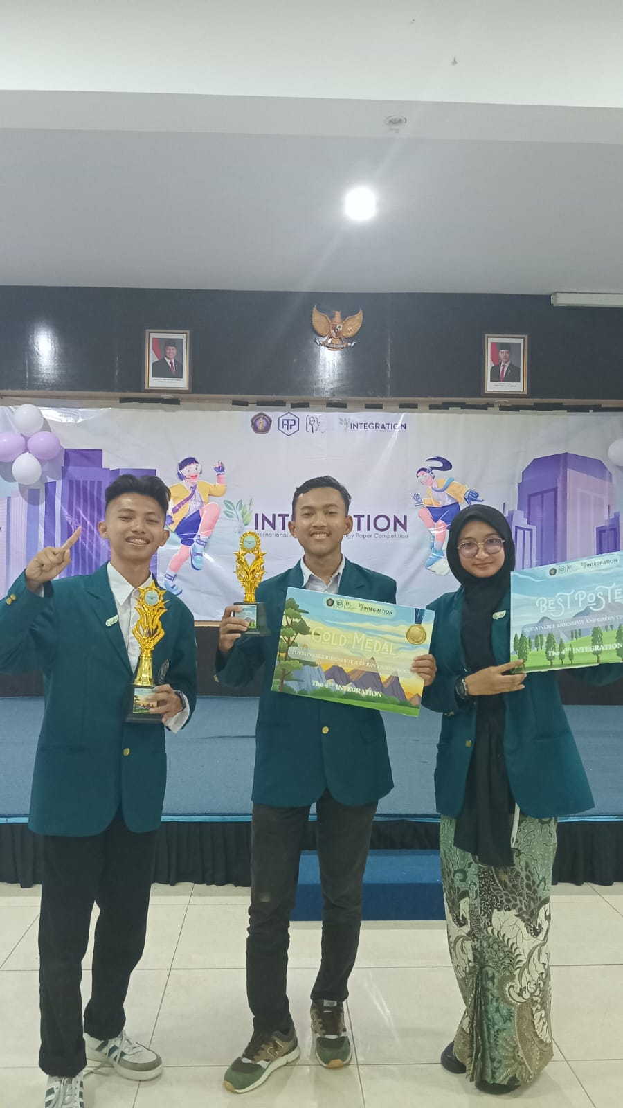 Generasi Energi Hijau UNDIP: Mahasiswa Bioteknologi Borong Emas dan Best Poster di Kompetisi Internasional